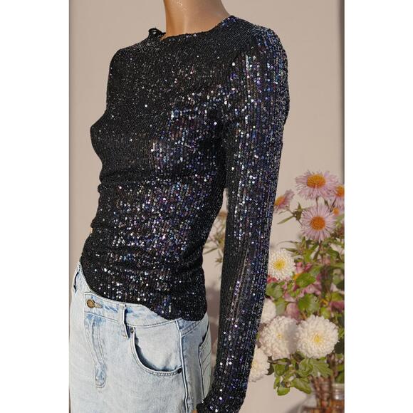 Free People Tops - Free People Gold Rush Long Sleeve Sequins Black Combo Top XS but stretchy
